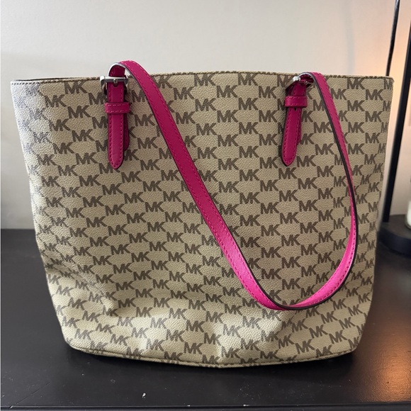 Michael Kors Tote Signature Print with Pink - Picture 3 of 5